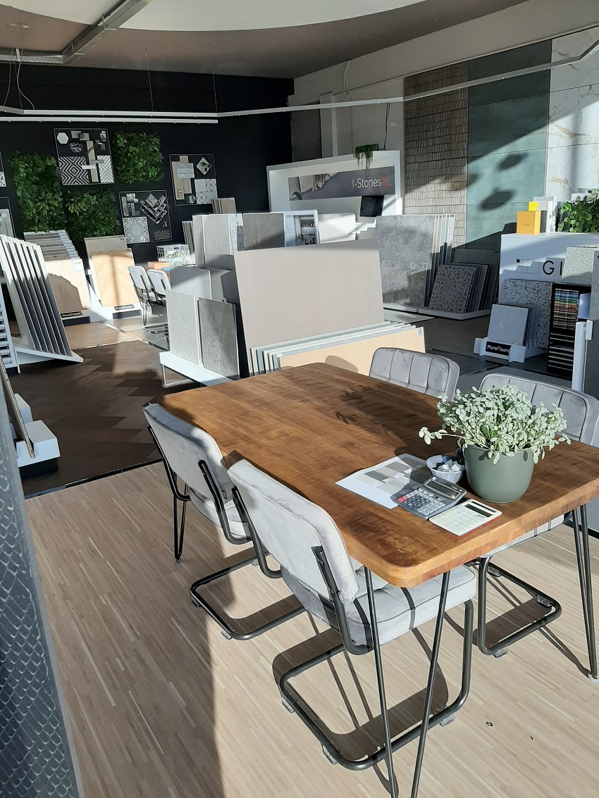 Na de verbouwing van MoreFloors' showroom is er veel meer ruimte voor de vloeren